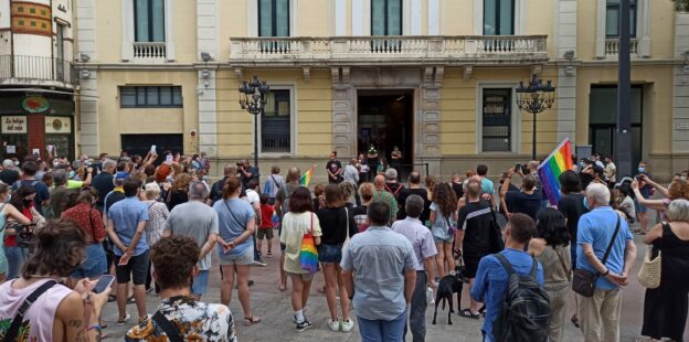L’Hospitalet condemna la violència contra el col·lectiu LGTBIQ