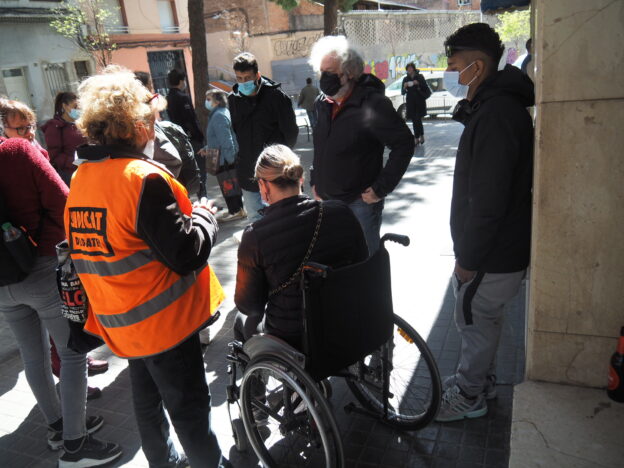 Aturen el desnonament de la Sandra, una dona amb discapacitat