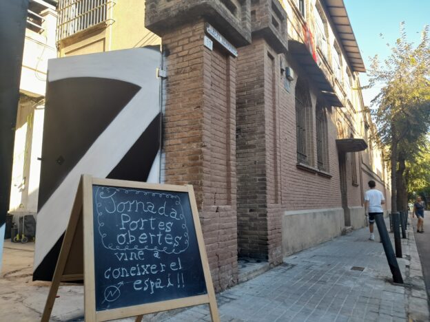 Inauguran un nuevo CSO en la fábrica abandonada Albert Germans en Sant Josep